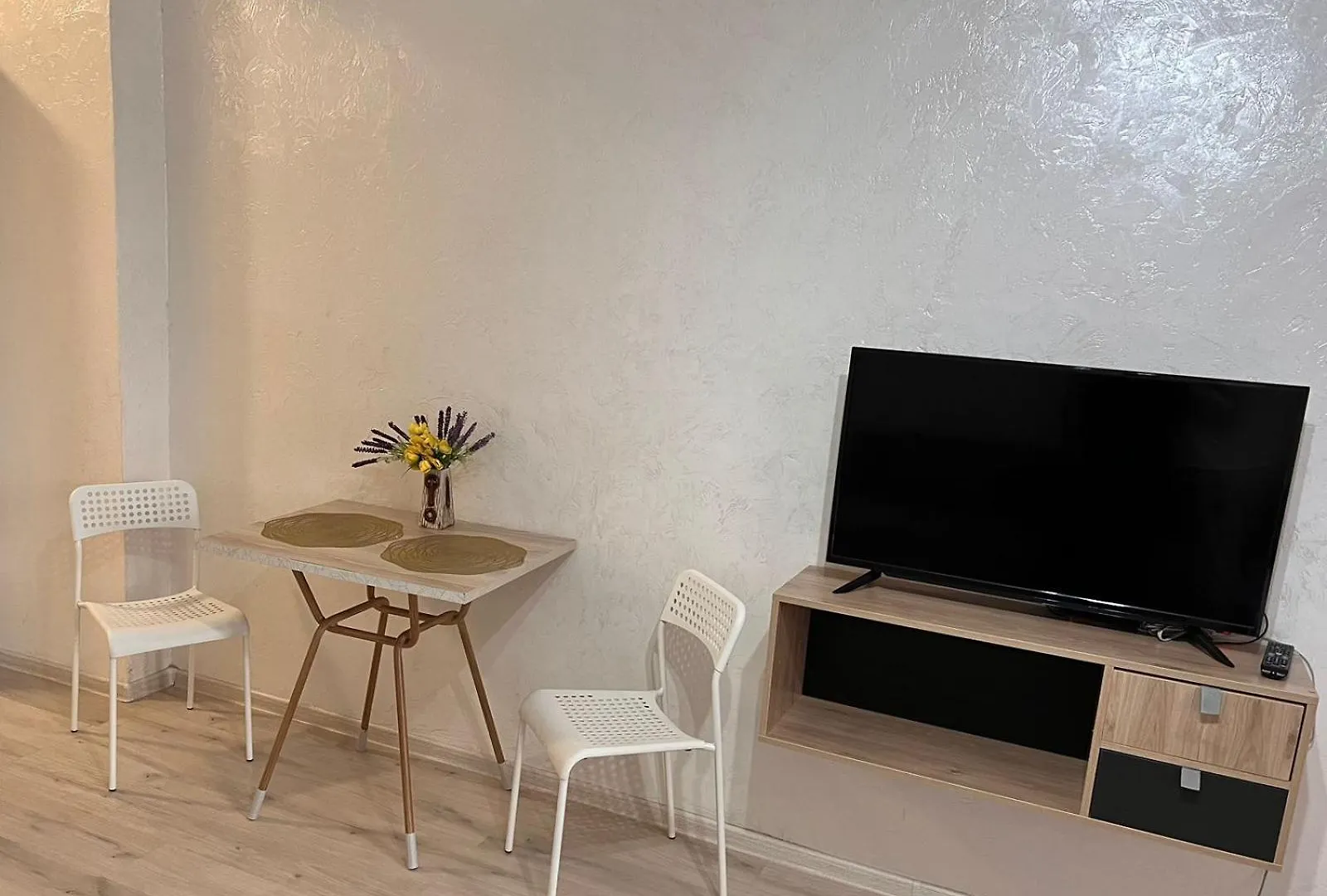 1 Комнатная Студия, Около Трц Мега Almaty Apartment